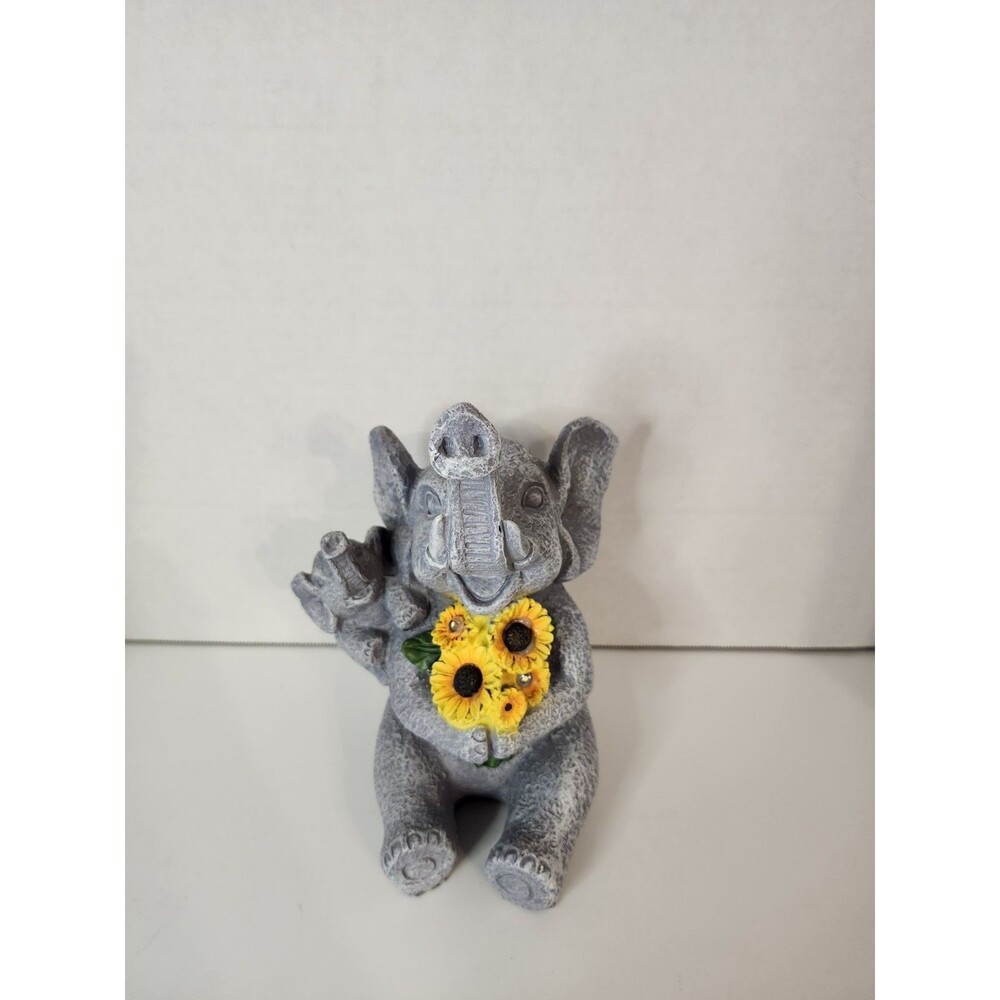 Elephant Gift Solor Statue, Elephant and Sunflower